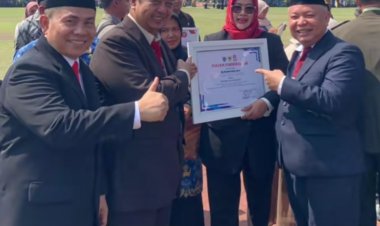 Dirgahayu Republik Indonesia Ke-80 Tahun 2025, Hj. Nuriah, S.KM,. M.Si, ASDA EKbang Setda Pandeglang