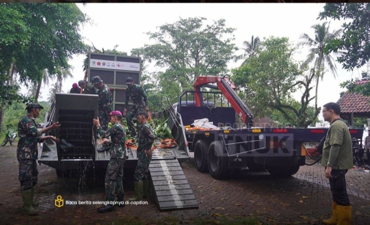 Balai TNUK Cetak Sejarah, Seekor Badak Jantan Berhasil Dipindahkan..!!!  Dengan Dukungan Transportasi KAPA K-61 Marinir TNI