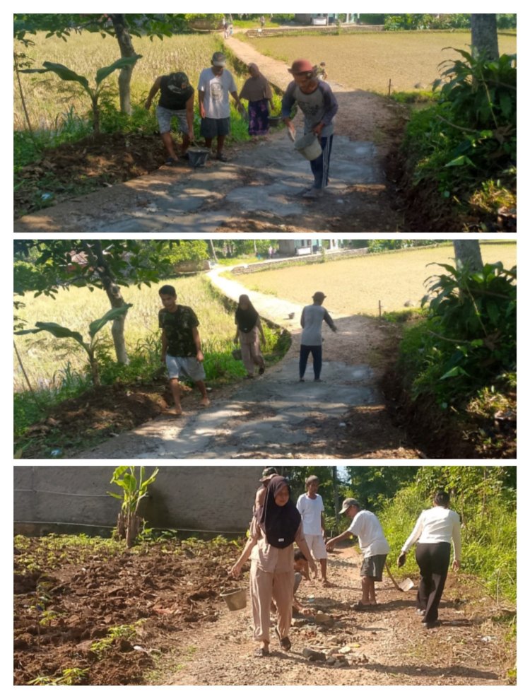 Masyarakat Kp Pasir Kaju-Sindang Hayu Antusias Lakukan Swadaya Penambalan Jalan