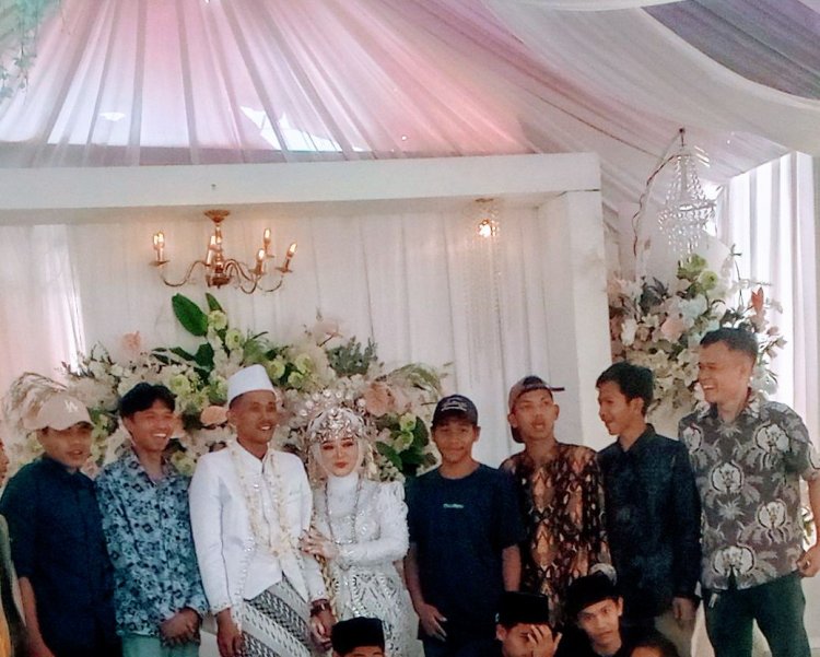 GWI "apresiasi Walimatul Urusy Nurmala Sari & Cecep di Pangkalan Sobang Berjalan Lancar, Ribuan Warga Hadiri