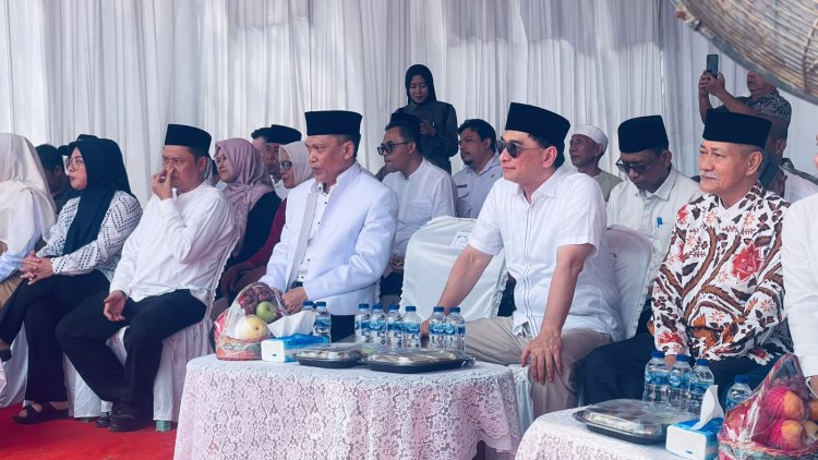 Gubernur banten Andra Soni Letakkan Batu Pertama Penataan Kawasan Wisata Religi Makom Syekh Asnawi Caringin.